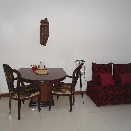 Daaru Jamm Apartment Дакар Екстериор снимка