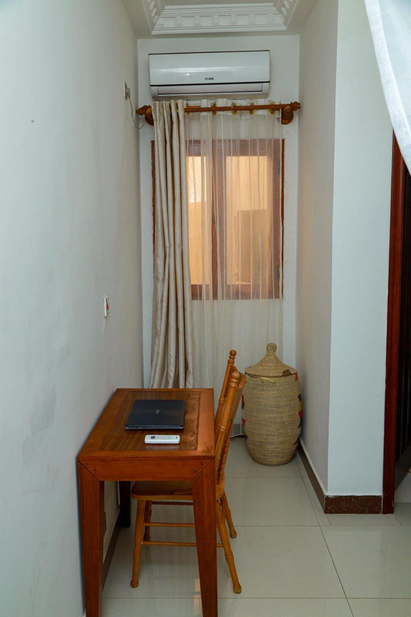 Daaru Jamm Apartment Дакар Екстериор снимка